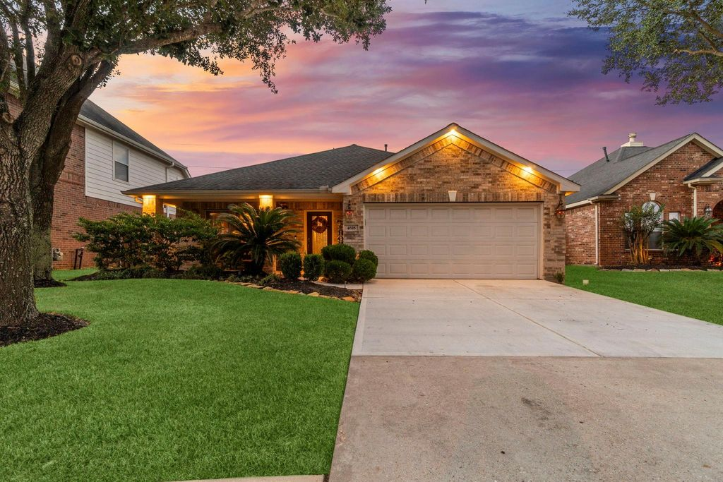 4618 Countrypines Dr
